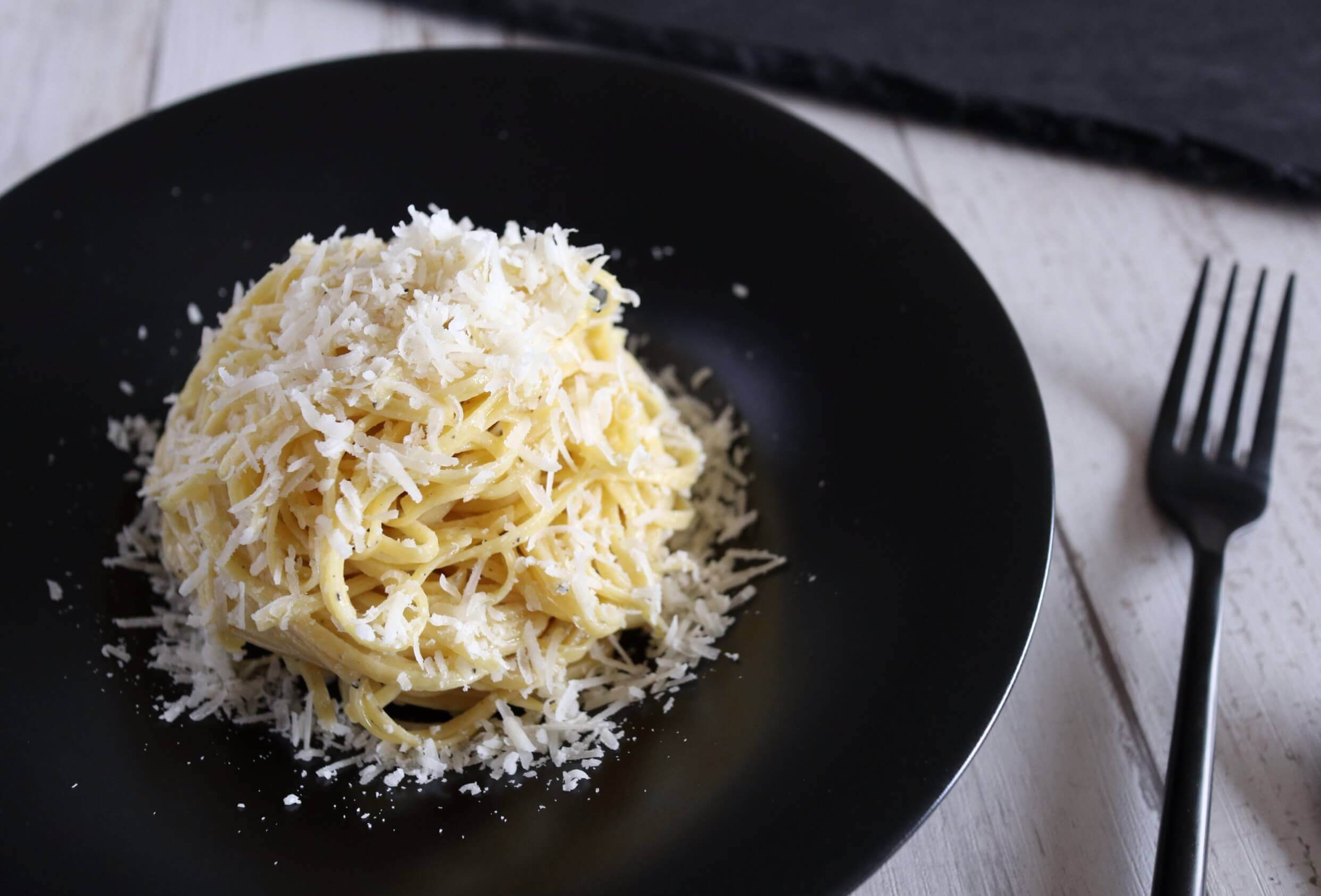 【簡単】たっぷりチーズのトリュフパスタのレシピ/作り方