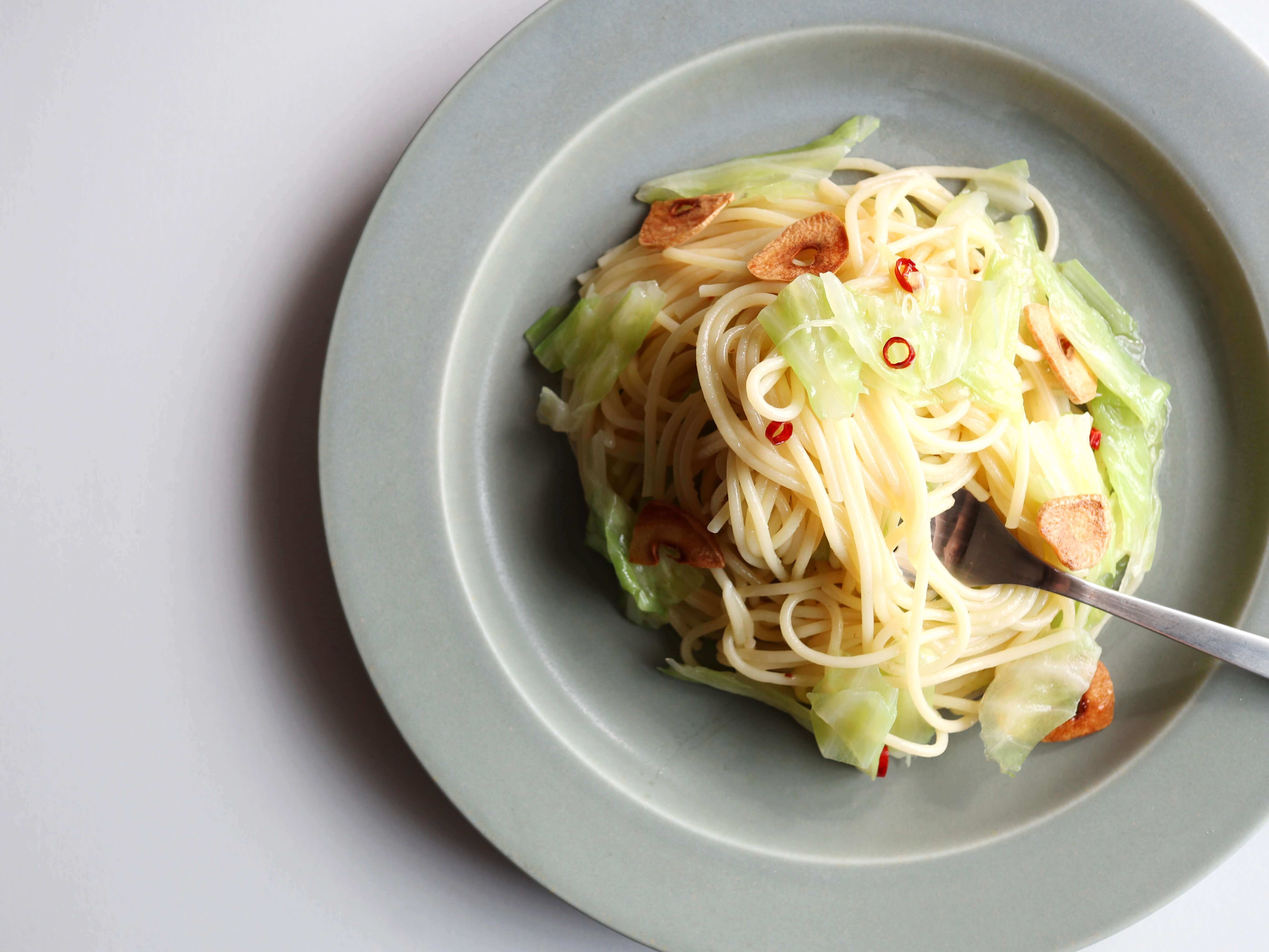 【無限に食べれる】キャベツのペペロンチーノのレシピ