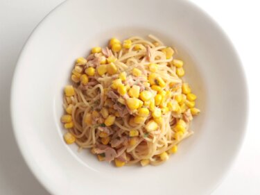 【混ぜるだけ】ツナとコーンのバター醤油パスタのレシピ/作り方