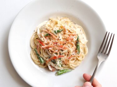【ラクうま】アスパラガスと桜えびのクリームパスタのレシピ/作り方